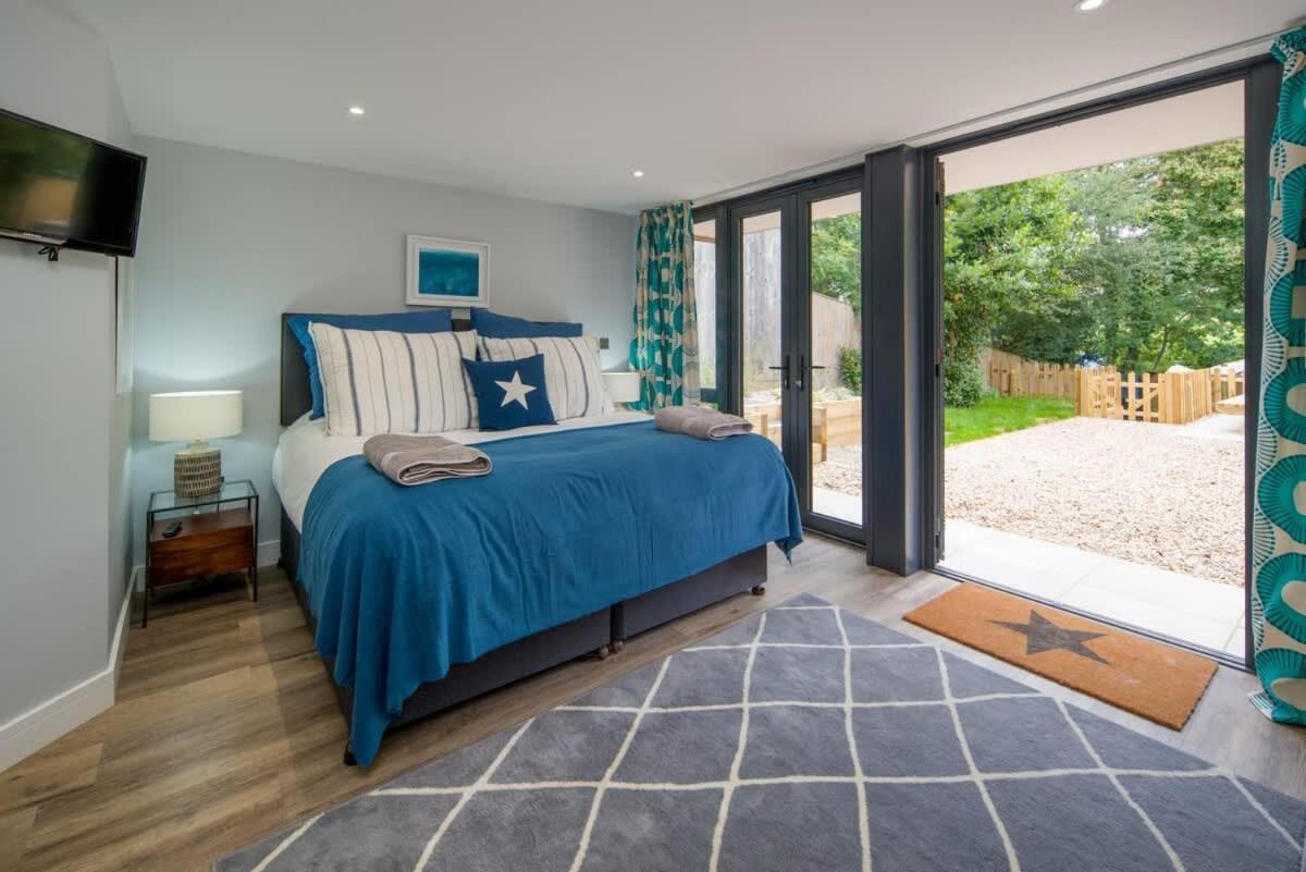 Rotherwood, Gurnard Seafront Экстерьер фото